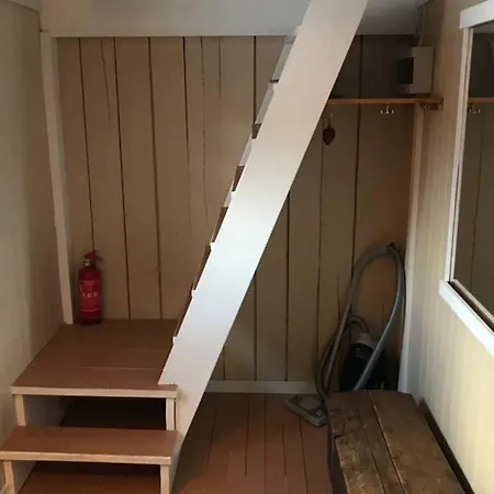 בית נופש Nordlandshus Ved Lofotr Bostad